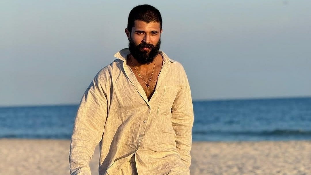 Instagram/Vijay Deverakonda : Vijay Deverakonda hospitalised due to dengue