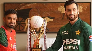 X/Bangladesh Cricket : Bangladesh vs Pakistan, 1st T20I Live Streaming: Captains Litton Das (left) and Salman Ali Agha pose with the trophy.