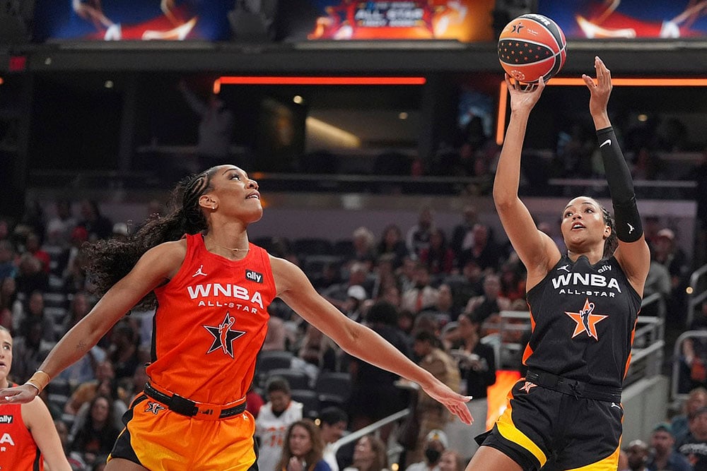 WNBA All-Star basketball game Team Clark vs Team Collier_Minnesota Lynxs Napheesa Collier
