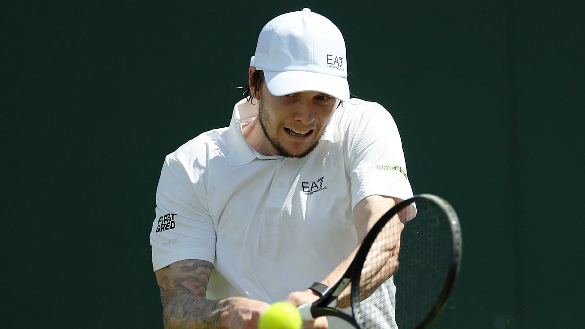 Alexander Bublik in action on the tennis court