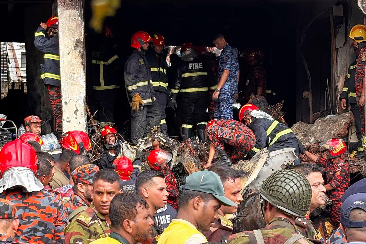 PTI : Bangladesh jet crash