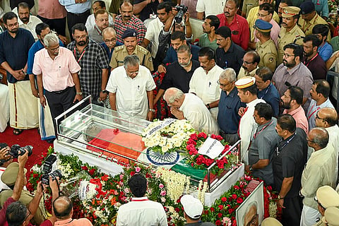 Homage to Achuthanandan