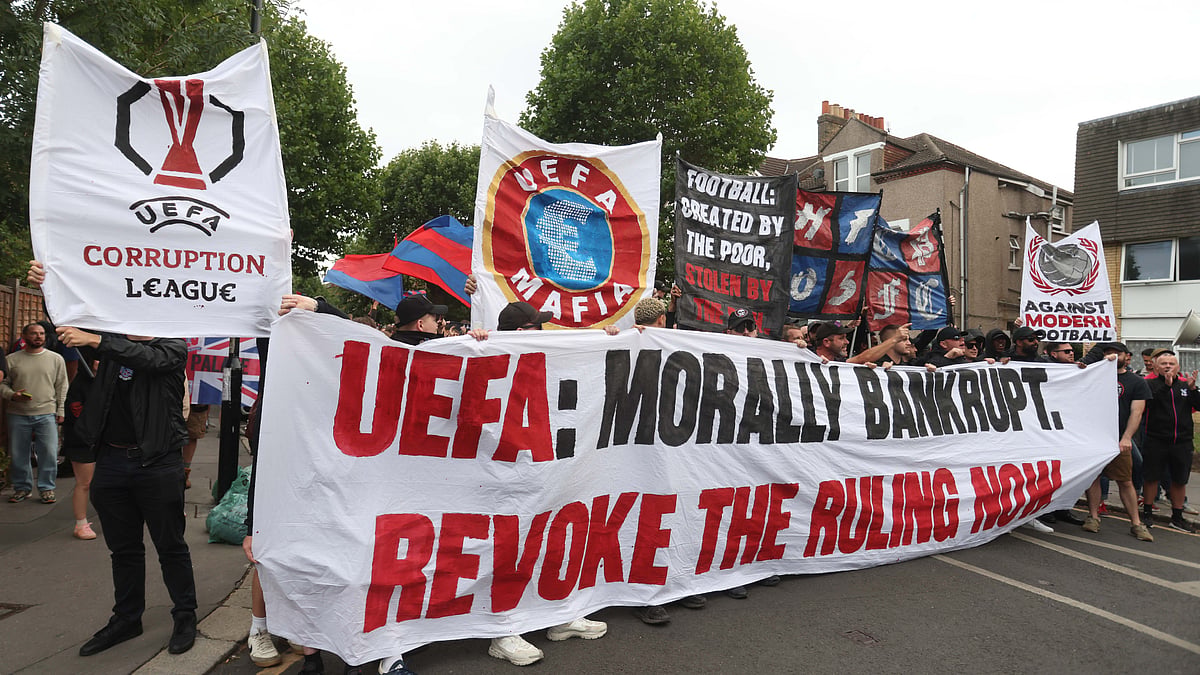 Crystal Palace europa league protests