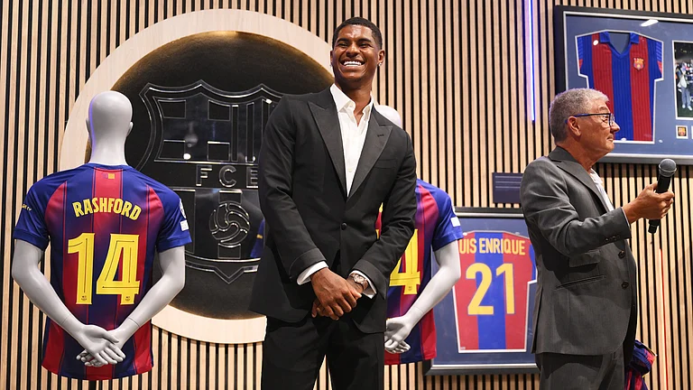 Barcelona's new signing, Marcus Rashford - null