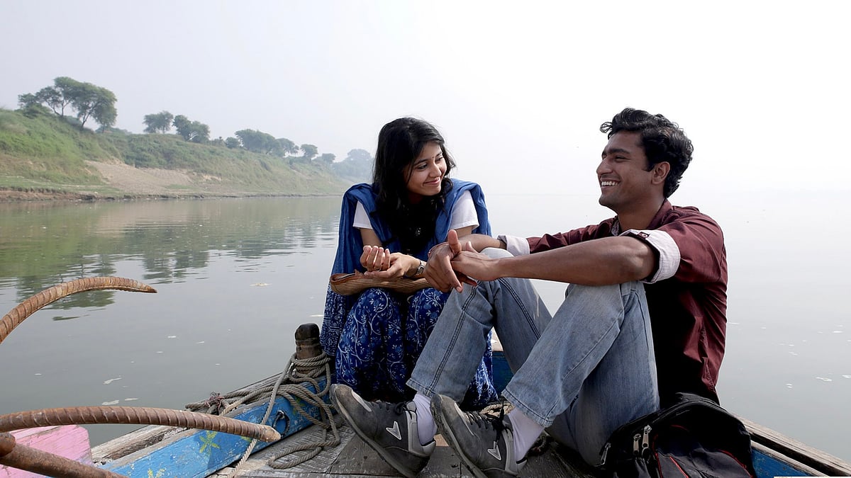 Shaalu (Shweta Tripathi) and Deepak (Vicky Kaushal) in Masaan (2015)