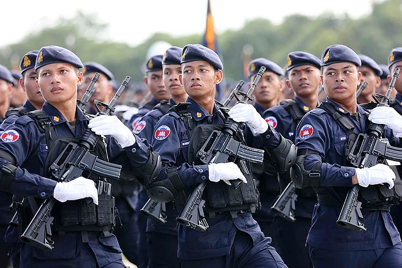 thailand-cambodia border conflict_ Cambodian troop