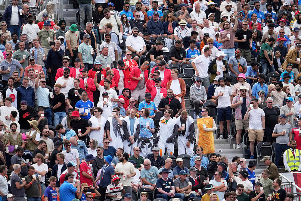 Indias tour of England: IND vs ENG 4th Test day 4 photos from Manchester 