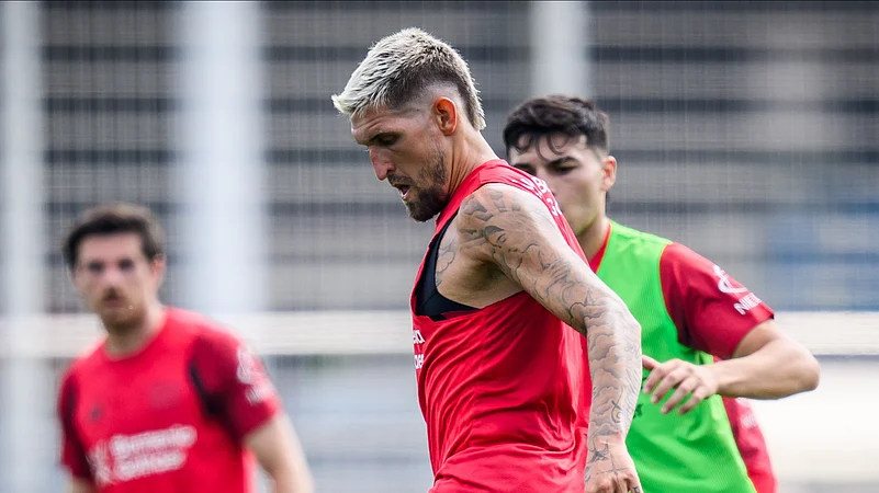bayer leverkusen X practice session