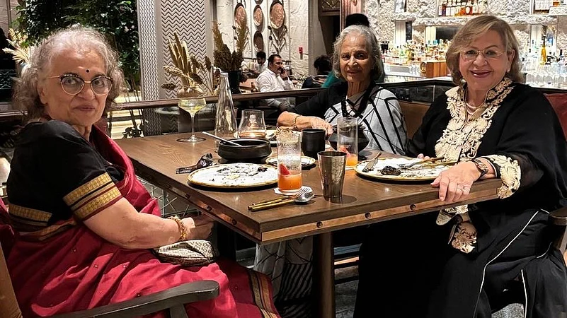 Asha Parekh, Waheeda Rehman, and Helen