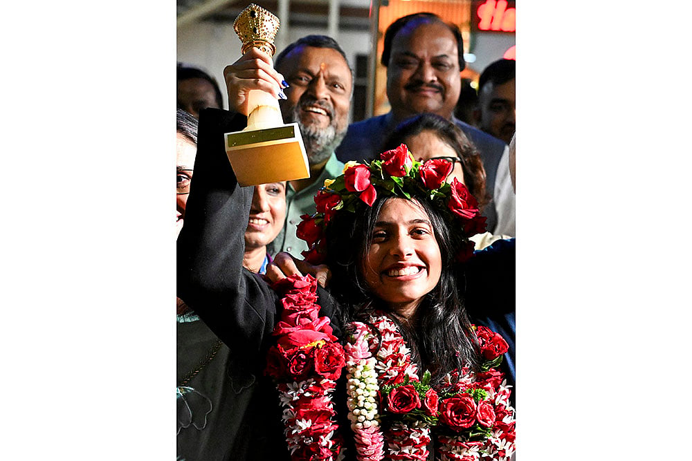 FIDE Womens World Cup 2025 champion Divya Deshmukh photos_ 3