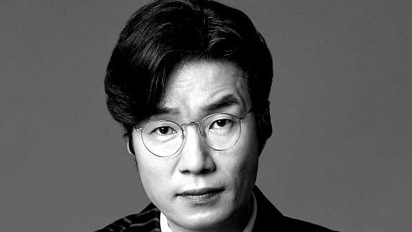 X : Song Young-Kyu found dead inside a car