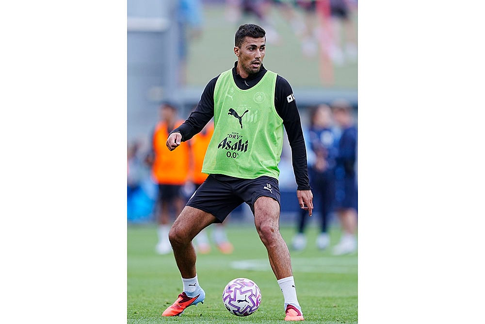 Manchester City soccer team training photos: Rodri 