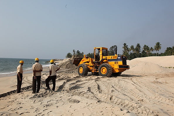 Pallava Bagla/Corbis via Getty Images : Rare Earths minerals mining is today a $ 2 billion industry.