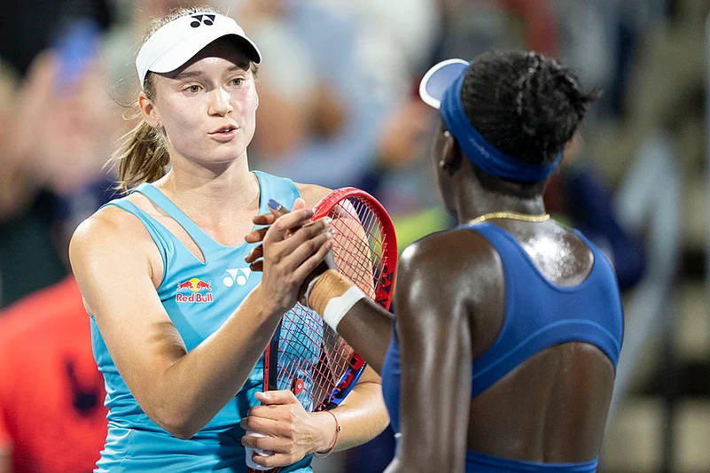2025 WTA Canadian Open Tennis Victoria Mboko Vs Elena Rybakina semi final match photos_3