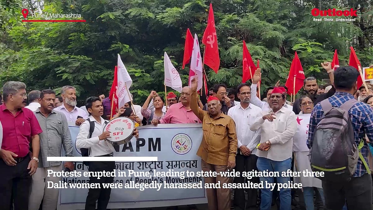 WATCH | Pune | Three Dalit Women Allege Illegal Arrest | Protests Erupt Outside District Collector's Office