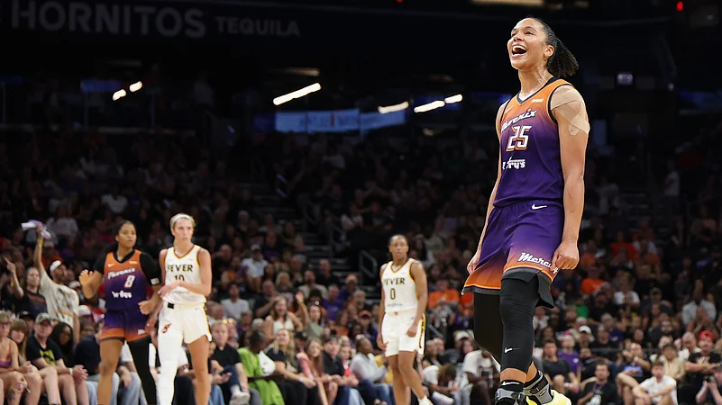 Alyssa Thomas of the Phoenix Mercury