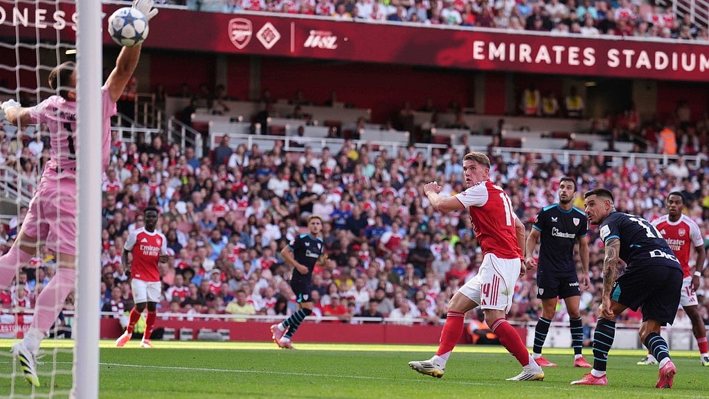 John Walton/PA via AP : Arsenal's Viktor Gyokeres scores their side's first goal of the game during an Emirates Cup soccer match between Arsenal and Atletic Bilbao at Emirates Stadium, London.