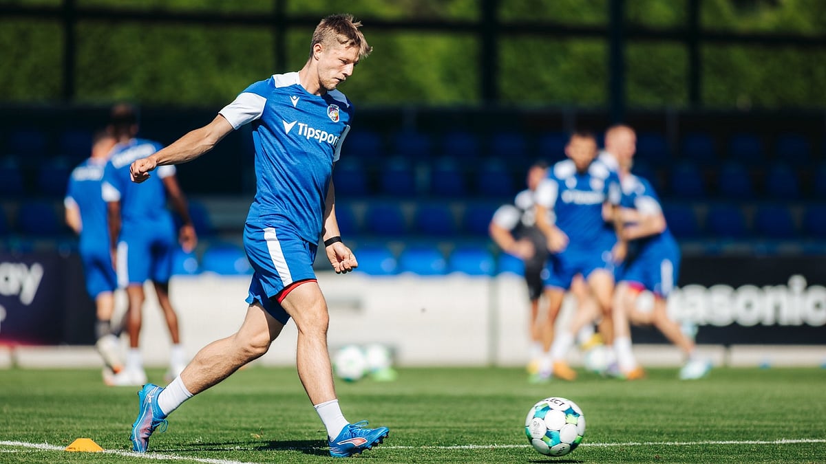 | Photo: X/fcviktorkaplzen : Viktoria Plzen vs Rangers, UEFA Champions League 2025-26 Qualifiers: Viktoria Plzen players in training ahead of the third round second leg match.