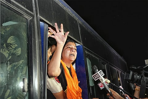 Delhi Police Detain Activists Protesting SC’s Stray Dog Removal Order