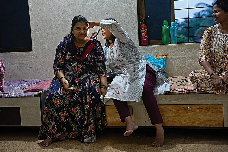 A Healing Home in Ratnagiri