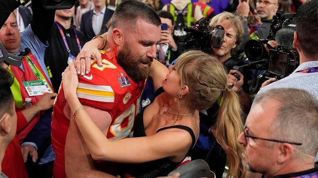 kelce podcast-taylor swift