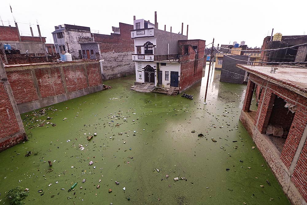 Weather: Rain in Lucknow