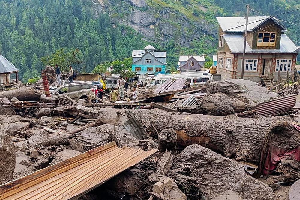 Massive cloudburst in Jammu and Kashmirs Kishtwar_massive cloudburst at Chasoti 