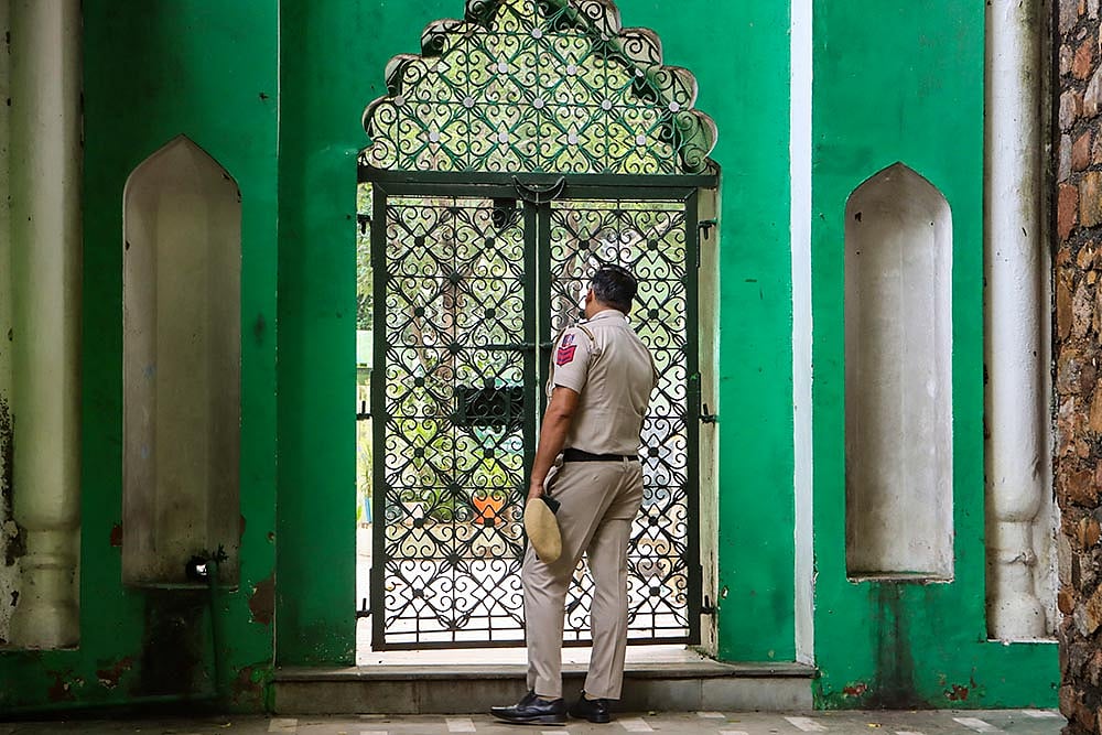 Dargah near the Humayuns Tomb collapsed