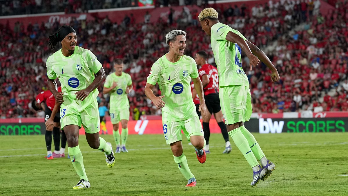 Lamine Yamal celebrates his goal against Mallorca