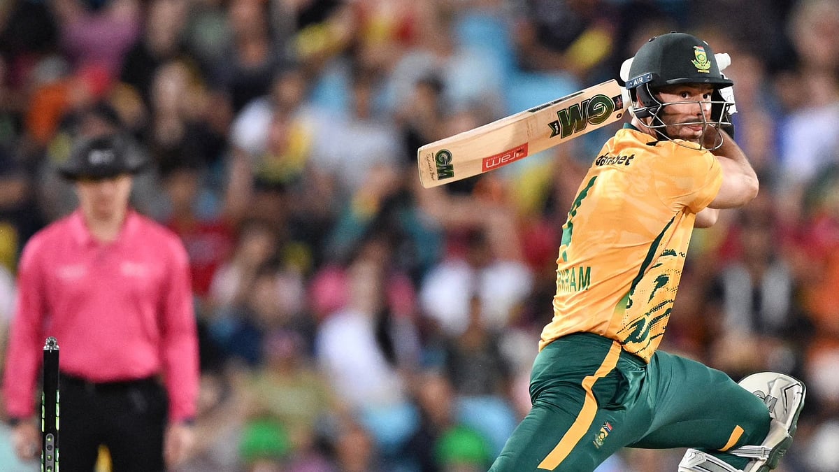 X/@ProteasMenCSA : Australia Vs South Africa LIVE Score, 1st ODI: Proteas batter in action.