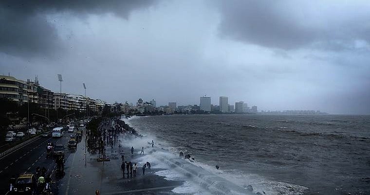 Mumbai Weather Today: Moderate Rain With Thunderstorms Expected