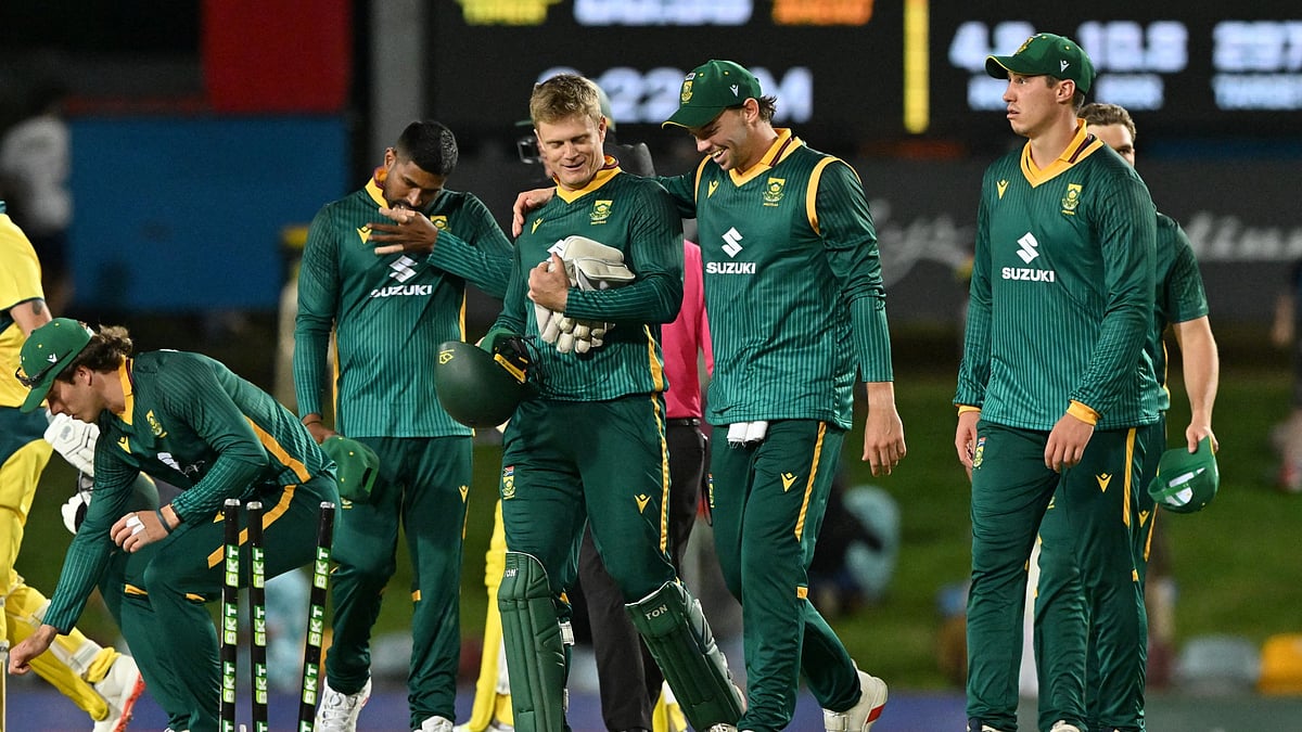 South Africa overwhelmed Australia