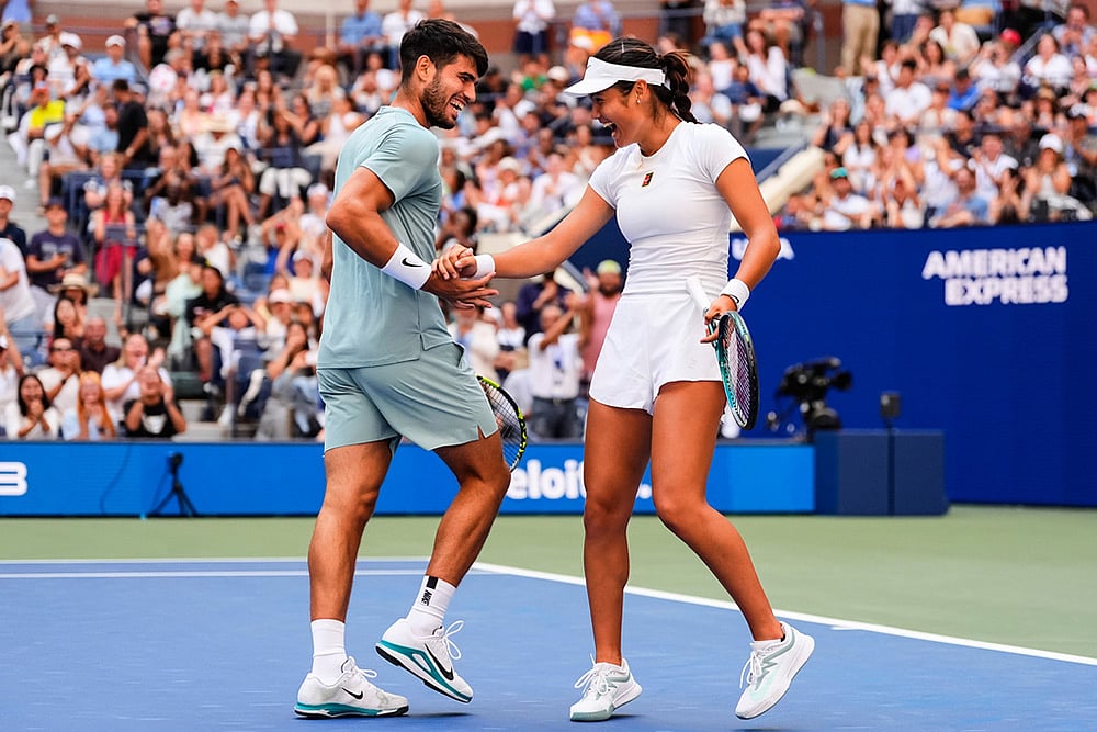 US Open 2025 Mixed Doubles Jack Draper and Jessica Pegula vs Emma Raducanu and Carlos Alcaraz_6