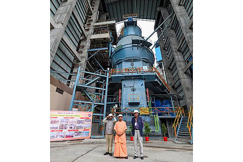 Yogi Adityanath inaugurates Shree Cement's plant