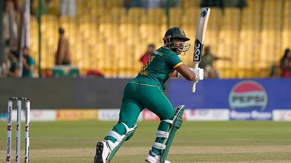 | Photo: AP/Fareed Khan : Temba Bavuma in action