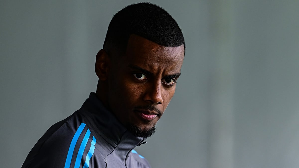 Alexander Isak is seeking a move away from Newcastle - null
