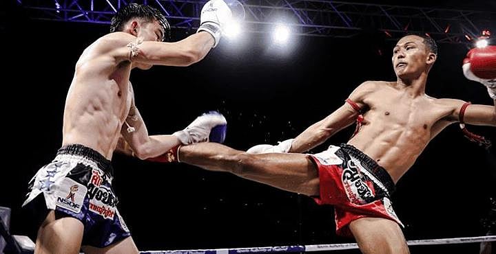 Two boxers are fighting