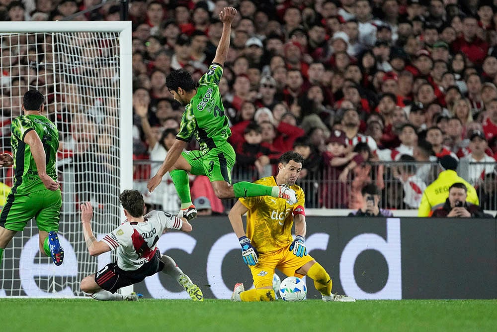 Copa Libertadores 2025 Soccer match Argentinas River Plate Vs Paraguays Libertad_Martin Silva