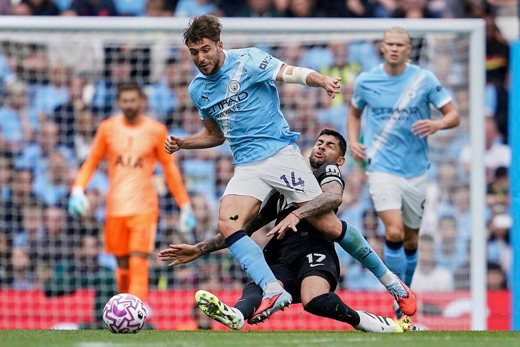 English Premier League 2025-26 Matchday 2 Manchester City Vs Tottenham Hotspur_Cristian Romero