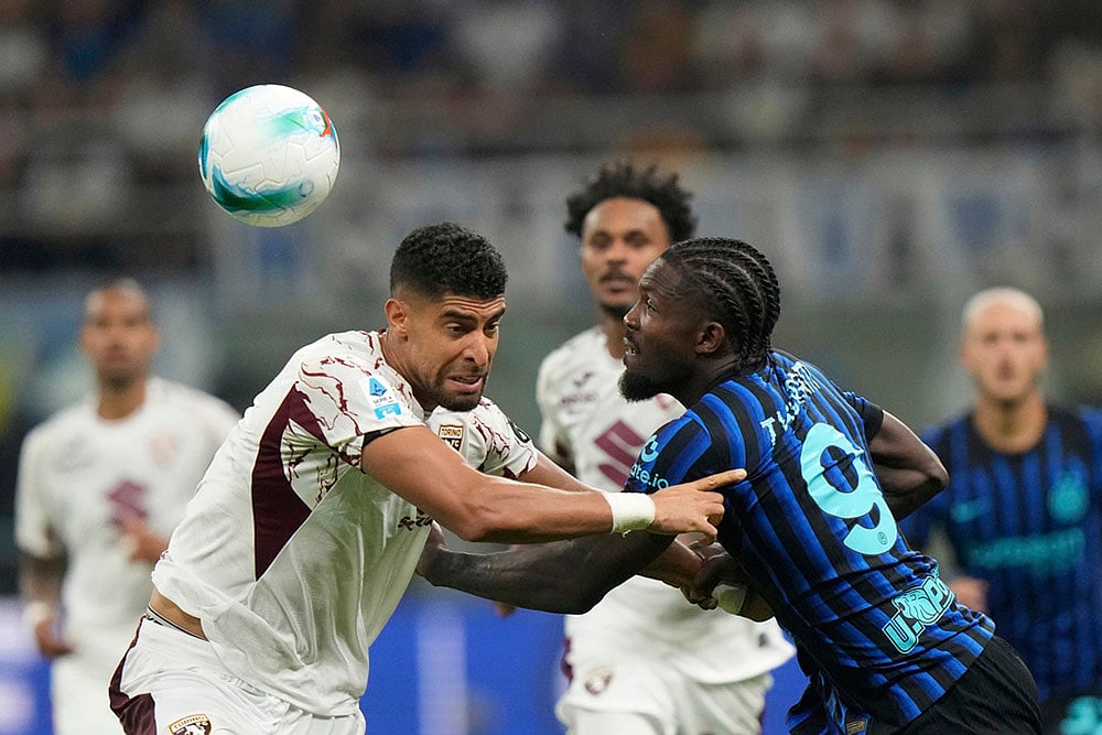 Italy soccer Serie A 2025-26 match Inter Milan vs Torino_Adam Masina