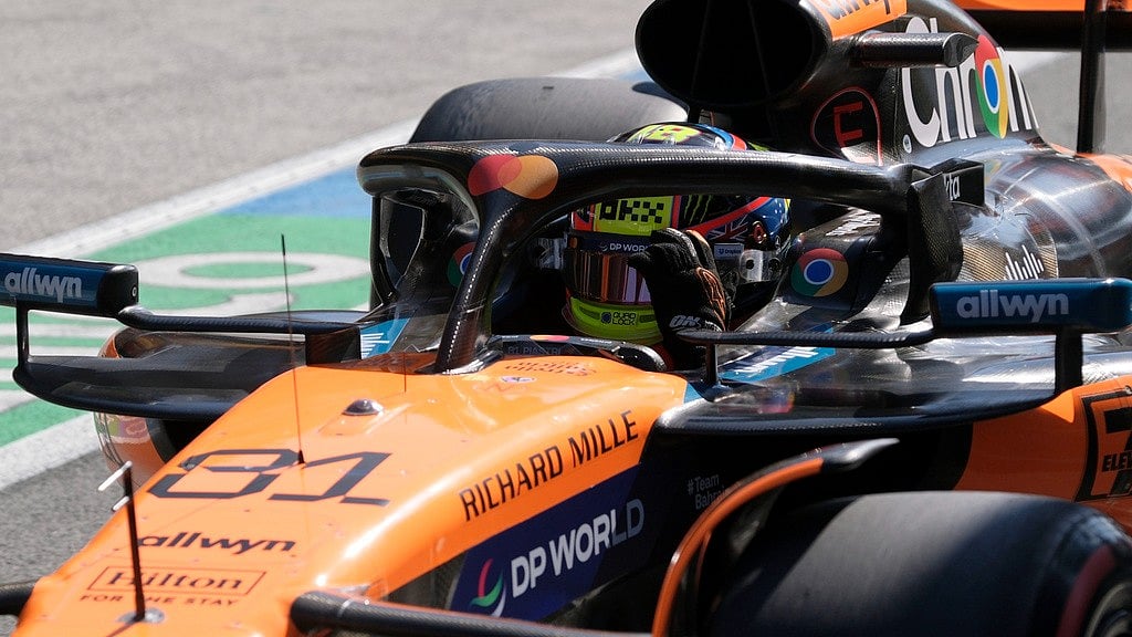 Photo: AP : Dutch Grand Prix F1 Qualifying: Oscar Piastri en route pole position in North Holland.