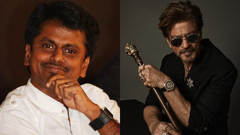 AR Murugadoss on offering Dil Madharaasi to Shah Rukh Khan - AR Murugadoss (IMDb), Shah Rukh Khan (Instagram)