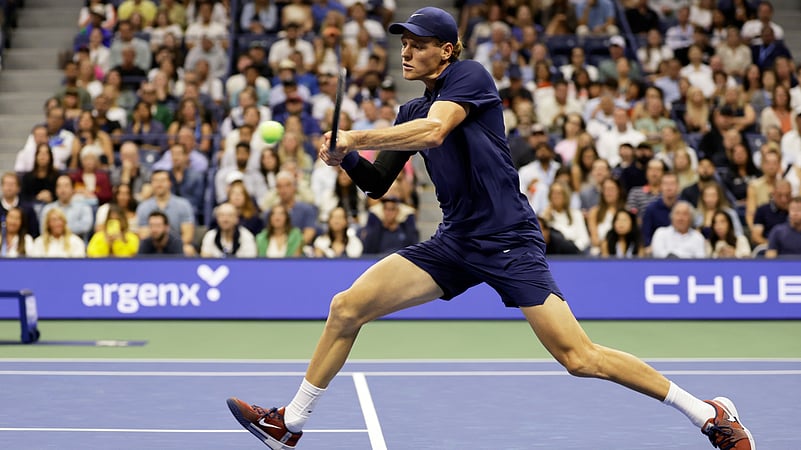 Jannik Sinner vs Lorenzo Musetti Live Score US Open 2025 mens singles quarter-final AP
