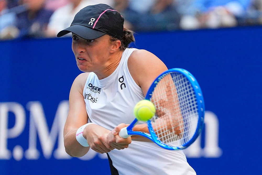 US Open Tennis 2025 quarter-final match Amanda Anisimova vs Iga Swiatek_10