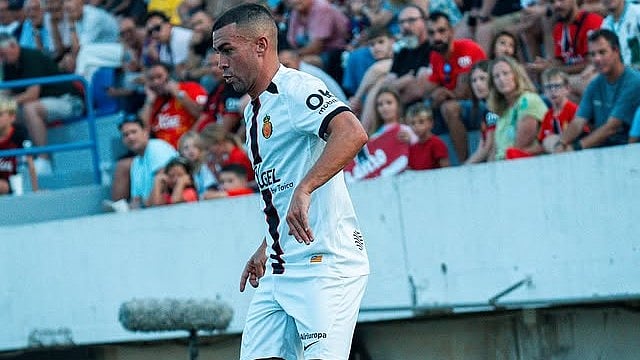 | Photo: Instagram/danirodriguez88 : Mallorca's Dani Rodriguez in action for the club in a La Liga 2025-26 match.