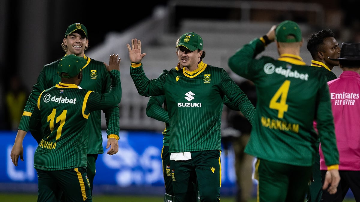 South Africa beat England by five runs at Lord's