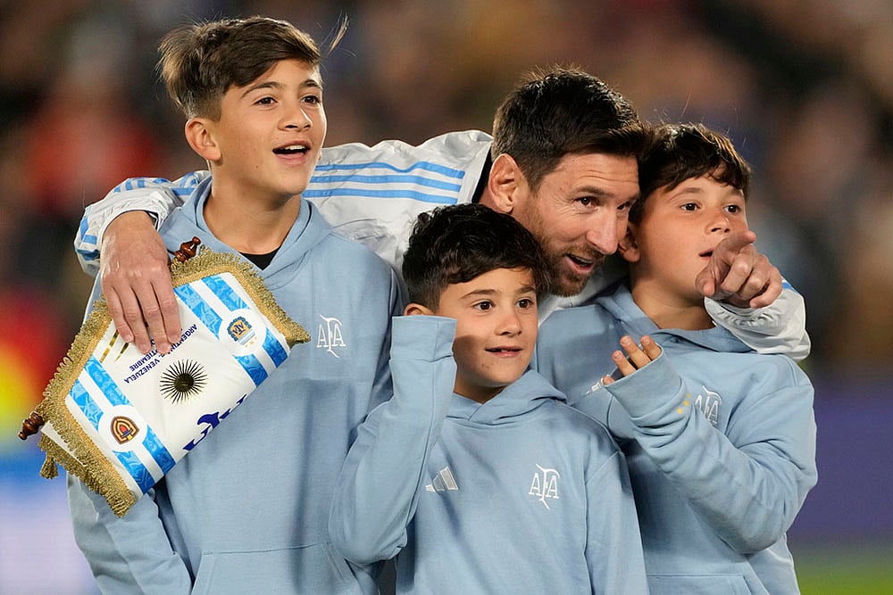 FIFA World Cup 2026 Qualifiers CONMEBOL match Argentina vs Venezuela_ Lionel Messi and his sons