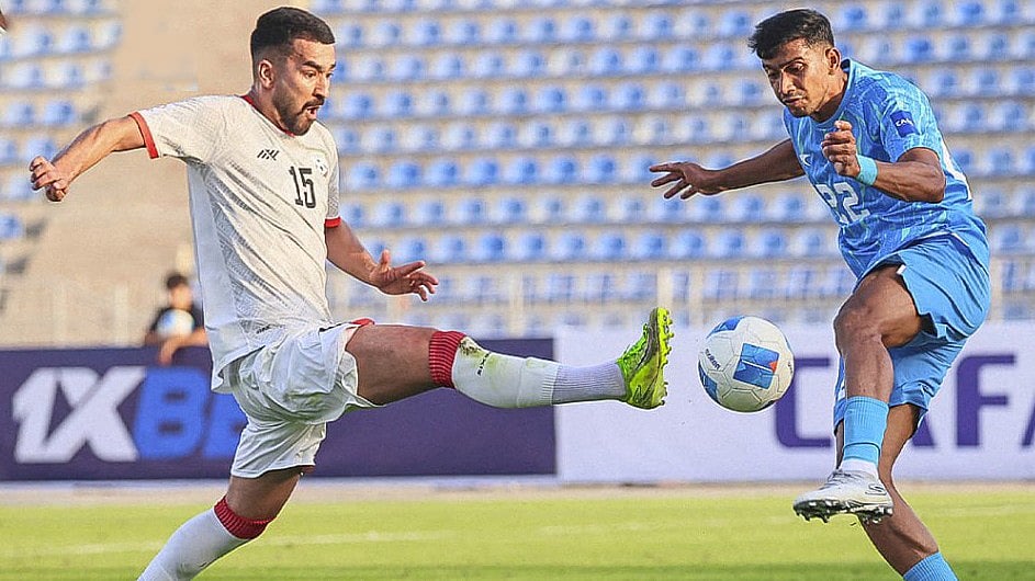 | Photo: AIFF : India's Ashique Kuruniyan fights for the ball against Afghanistan's Mohammad Naeem Rahimi during the CAFA Nations Cup 2025 Group B fixture.