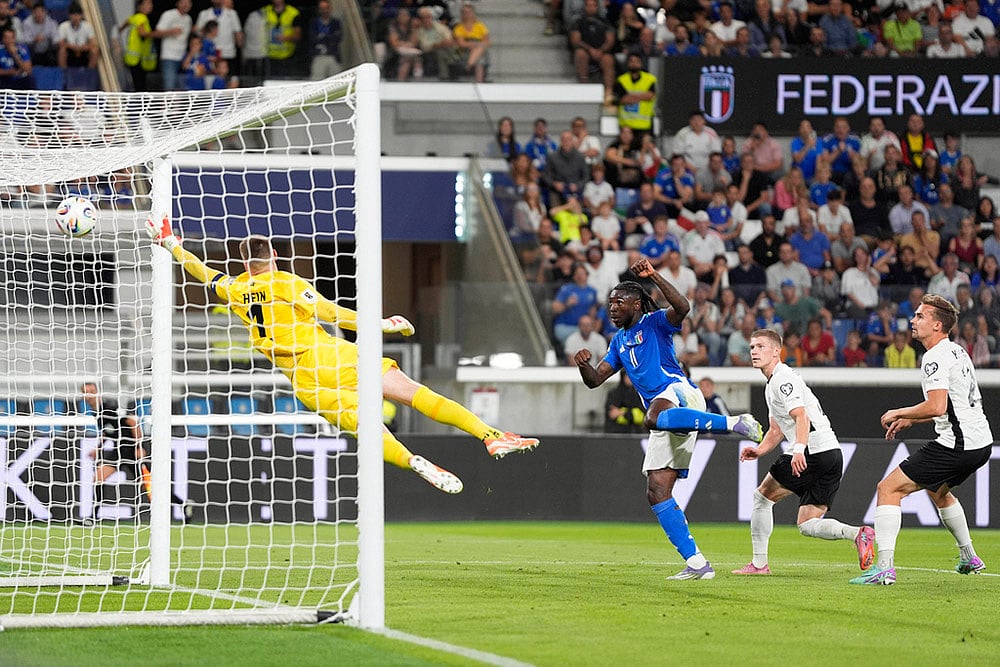 World Cup qualifying Soccer Match: Italy vs Estonia
