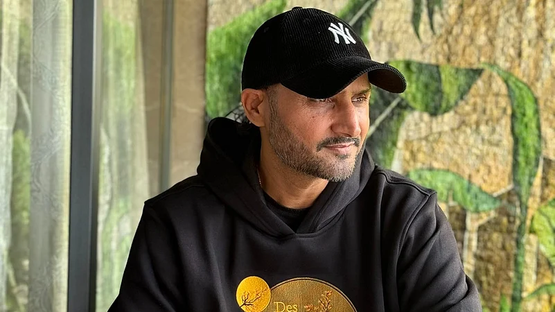 Punjab Floods 2025: Harbhajan Singh Bolsters Relief Efforts With Boats, Ambulances, Funds